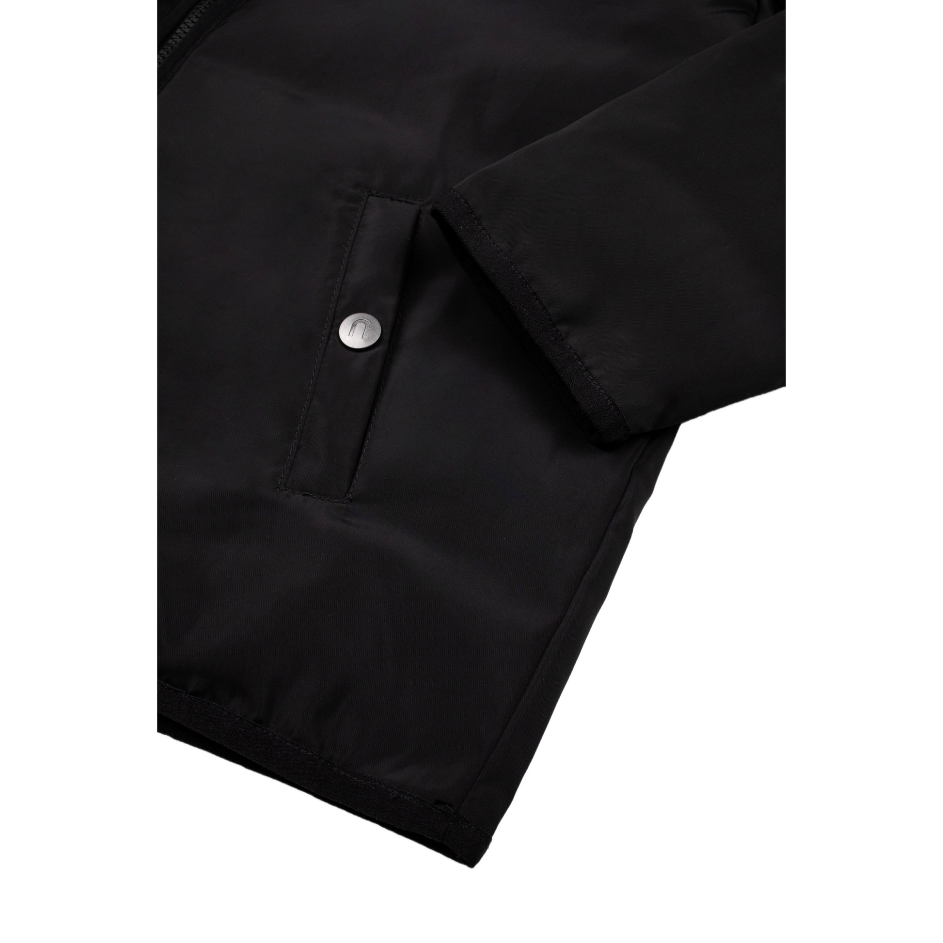 Close-up of the elasticated sleeve cuffs designed for wind protection and a secure fit.