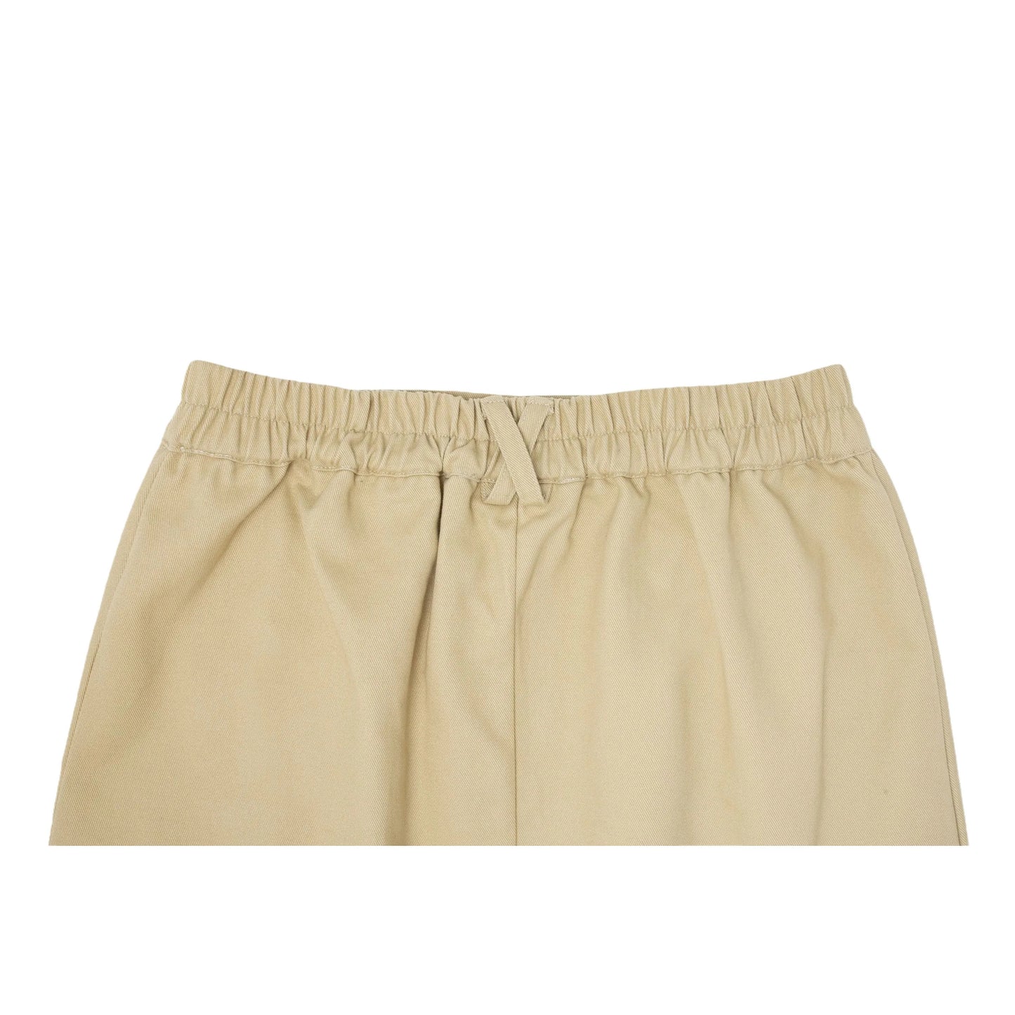 Close-up of the adjustable elastic waistband for a customized and secure fit.