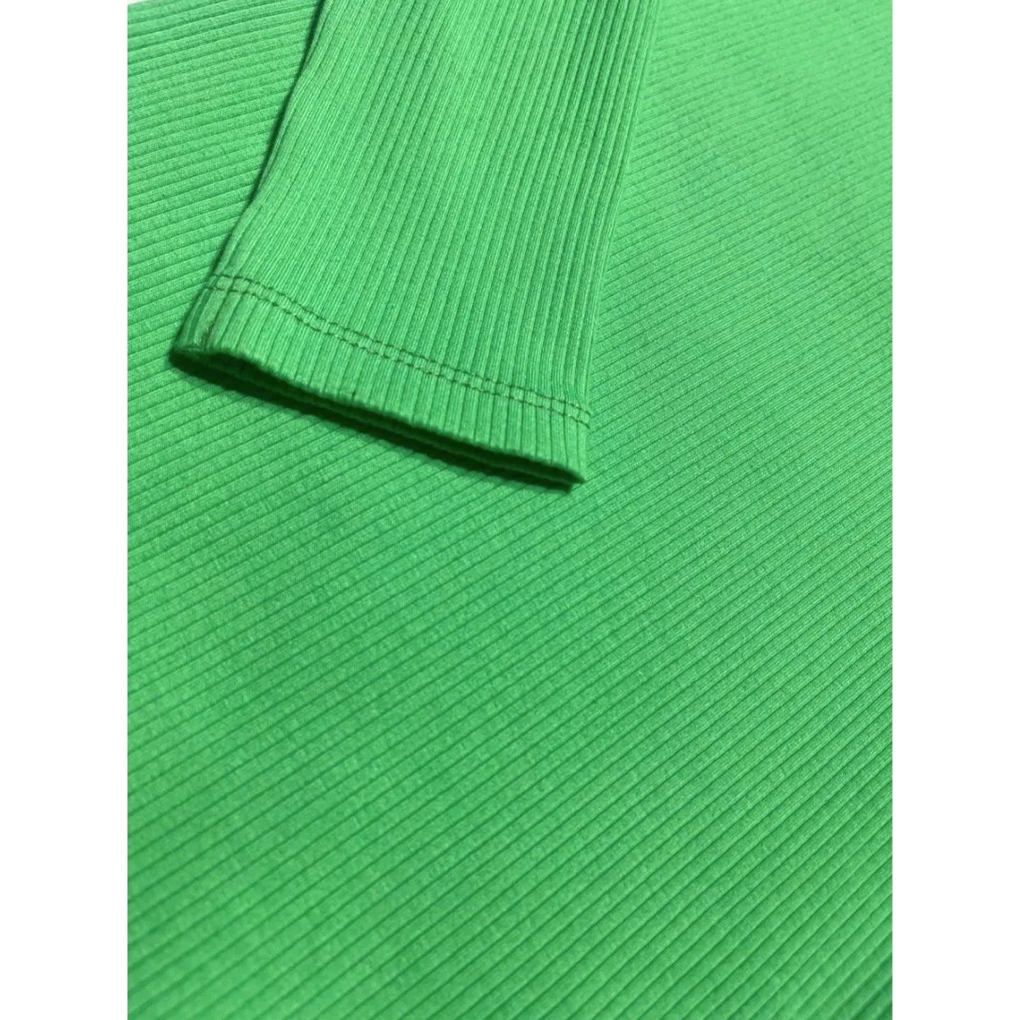 Detail of the neatly stitched sleeve cuff and the heavyweight 290 GSM green cotton fabric.