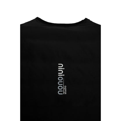 Detailed shot of the signature vertical branding printed on the back of the jacket.