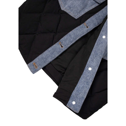 Close-up of the high-quality 90% white goose down filling and smooth internal lining texture.