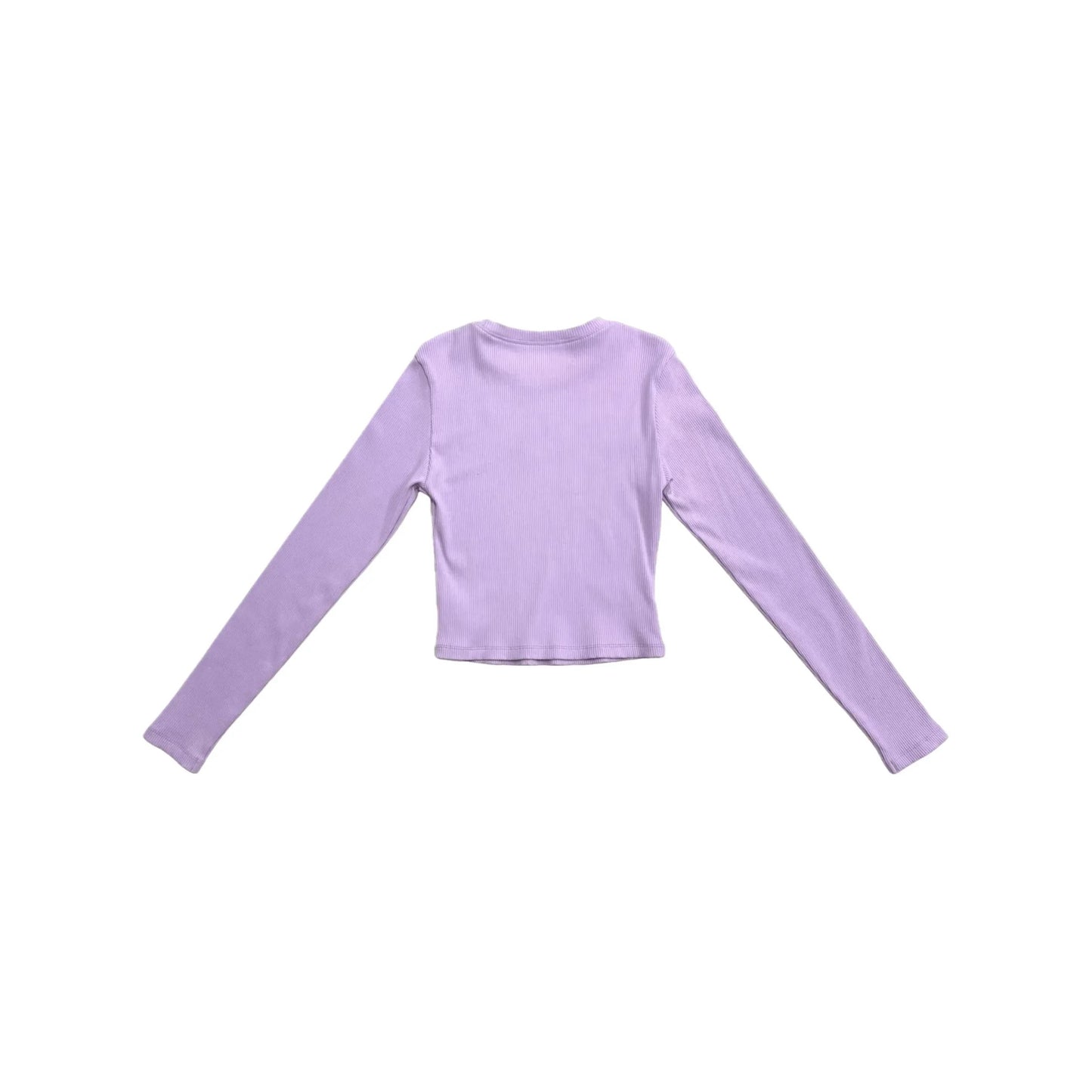 Back view of the Ogender dusty purple cropped tee showing the body-hugging fit.