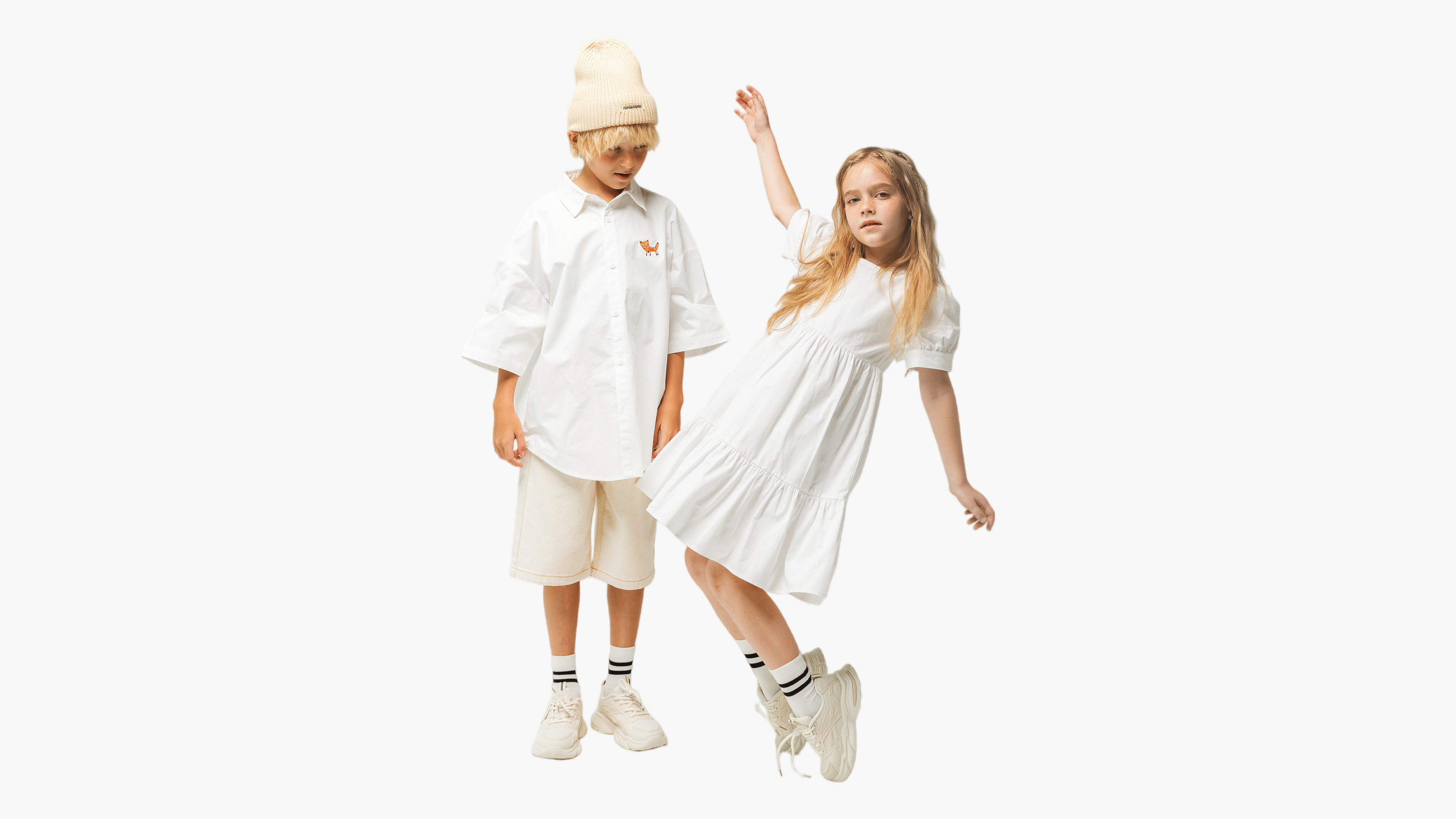 Load video: Brand video for ØGENDER, showcasing unisex and oversized fashion that breaks age and gender labels. Featuring expressive streetwear for kids, teens, and adults that celebrates freedom, individuality, and limitless character.
